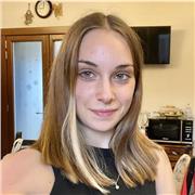 Studentessa di medicina per aiuto compiti